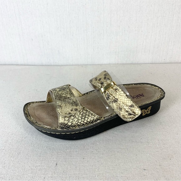 Alegria Women's Karmen Glitz Gold Faux Snakeskin Leather Sandals - Size 39/9 US - Picture 1 of 14